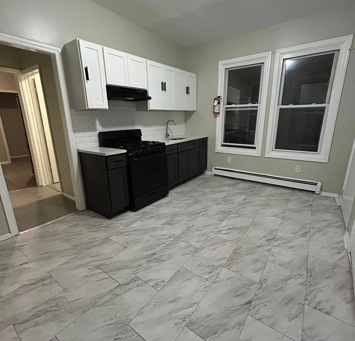 2 bed, 700 sqft, $1,800 — Photo 3