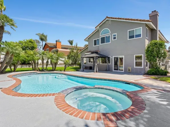 5163 Alamosa Park Dr, Oceanside, CA 92057
