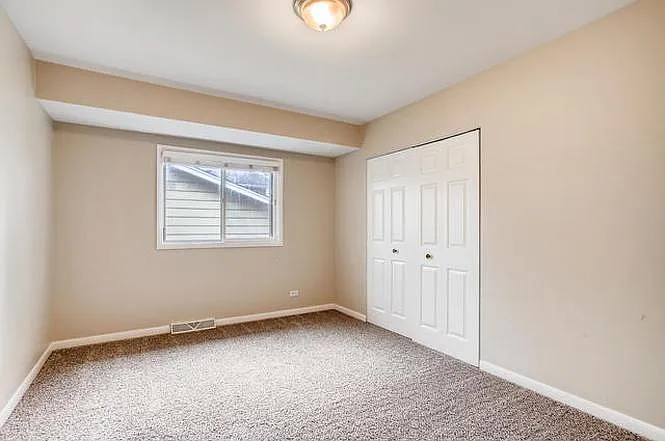 504 Nassau Ave — Photo 16