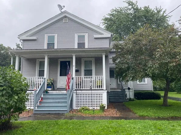 9-11 Orchard St, Holley, NY 14470