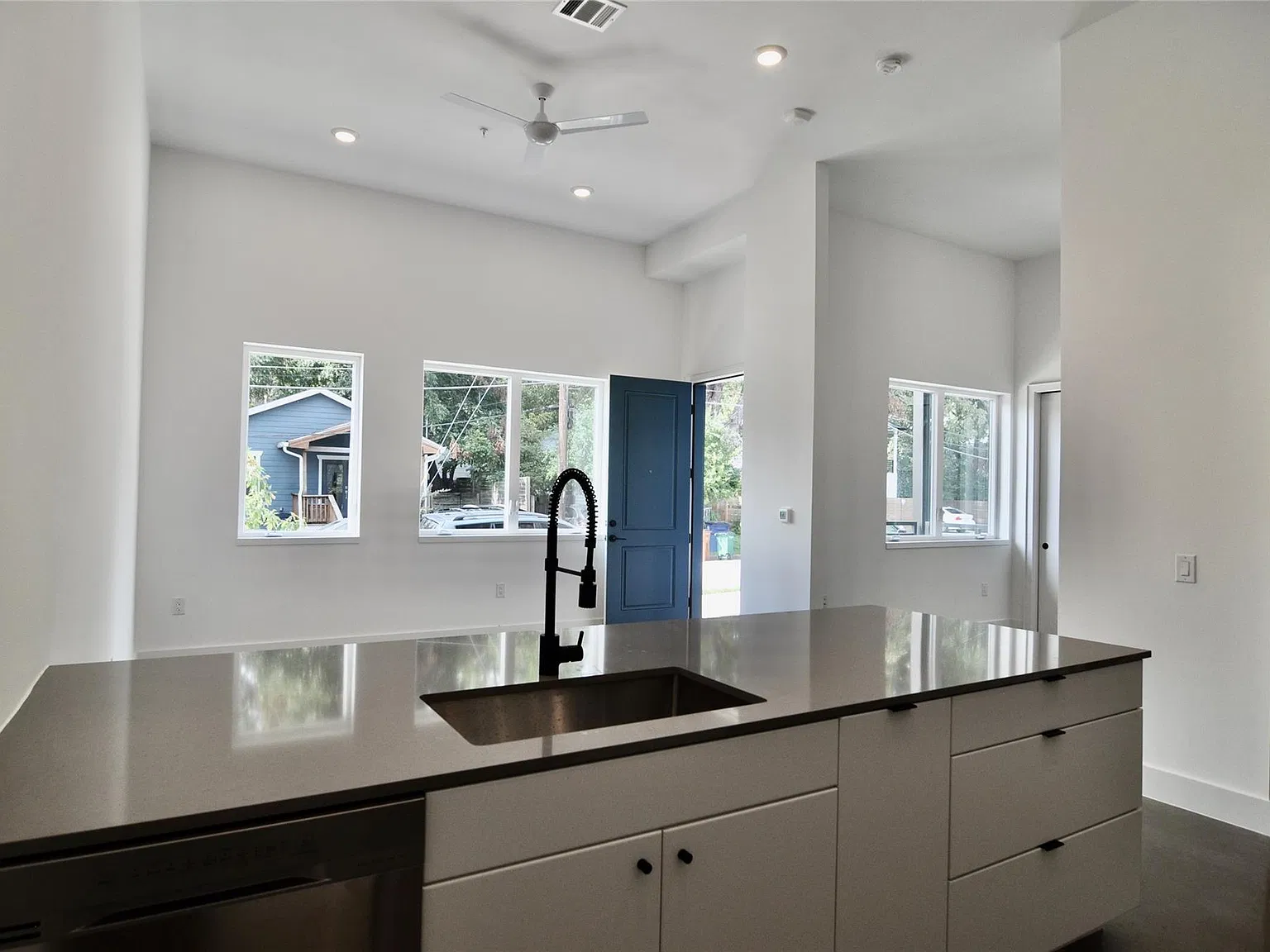 1 bed, 1.0 bath, 642 sqft, $1,795 — Photo 4