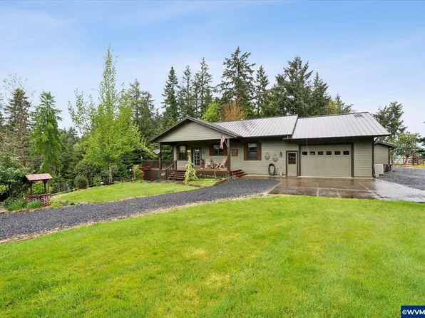 6884 Crooked Finger Rd NE, Scotts Mills, OR 97375