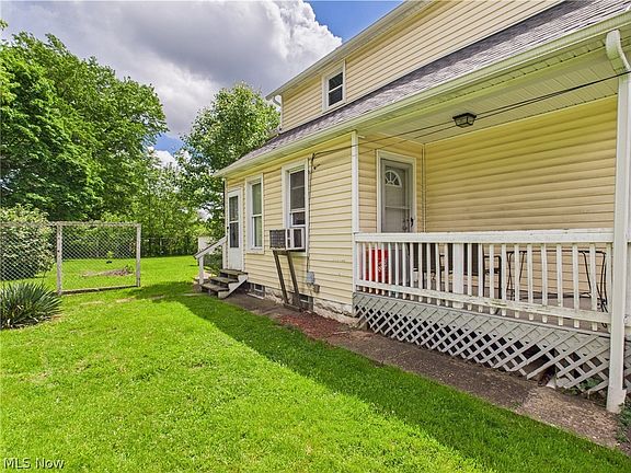 2nd image of 665 Kling St