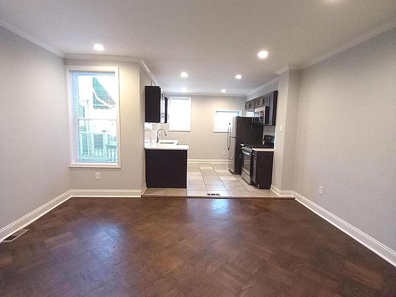 3rd image of 6127 N Fairhill St