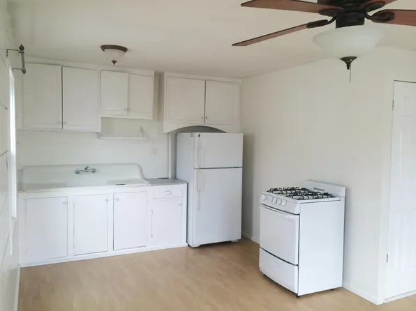 76 1/2 Via Di Roma Walk #2, Long Beach, CA 90803