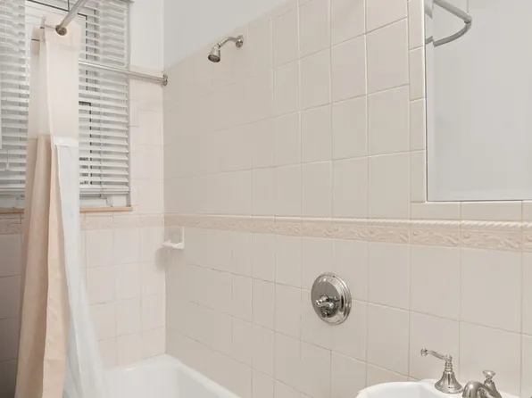 12 East 87th Street image 5 of 7