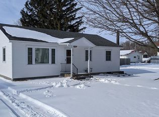 1621 Delphi St, Ellsworth, IA 50075