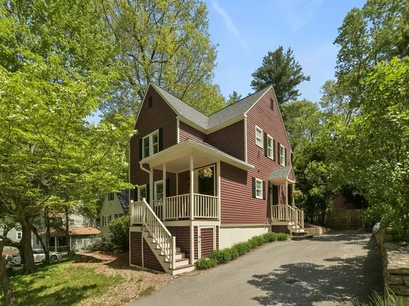 56 Bolton Woods Way, Bolton, MA 01740