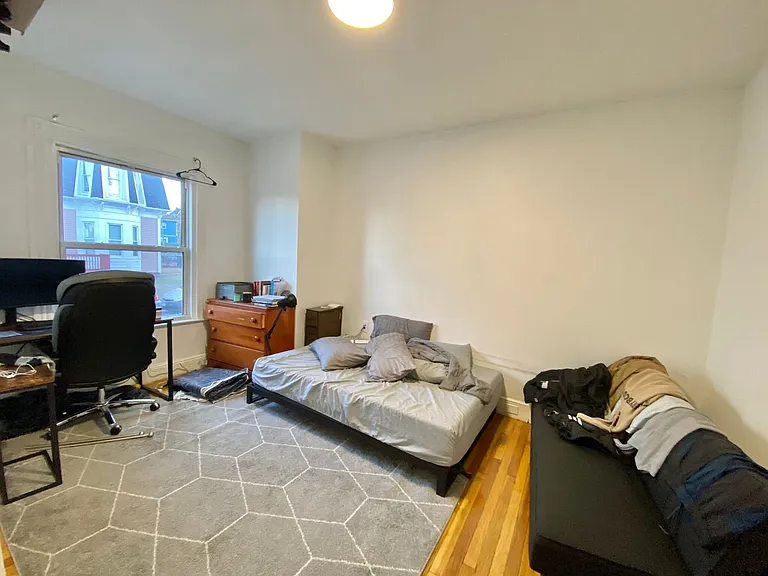 16 Higgins St #13M — Photo 12