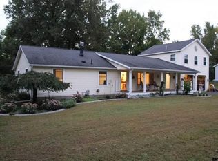 25 Chester Ct, Troy, NY 12182