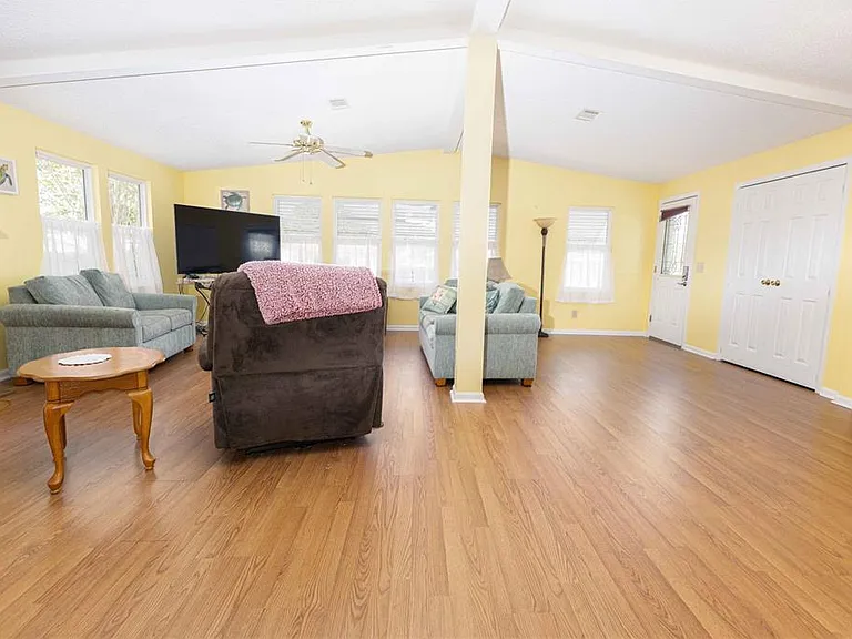 1159 Paradise Dr — Photo 6
