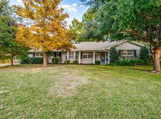 917 Ross Trl, Arlington, TX 76012