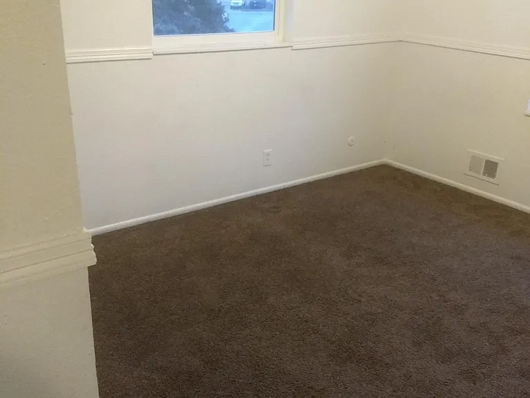 4705 Topeka Ct — Photo 17