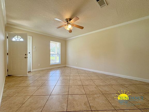 2nd image of 184 Baggett Pl