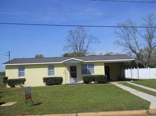 44 Strickland St, Richland, GA 31825