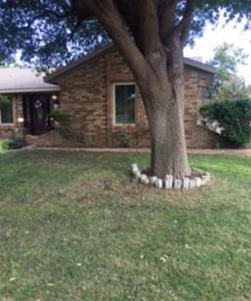 2nd image of 1301 Live Oak Ln