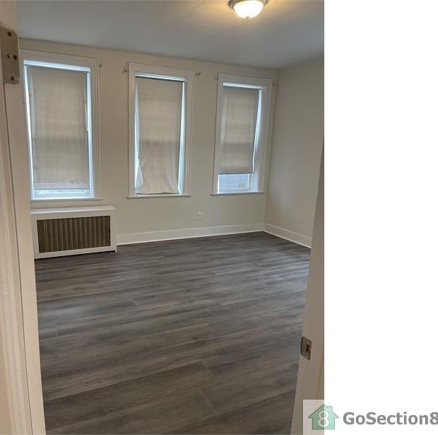 2nd image of 4731 Richardson Ave APT 1