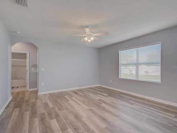3rd image of 3919 Willow Branch Pl