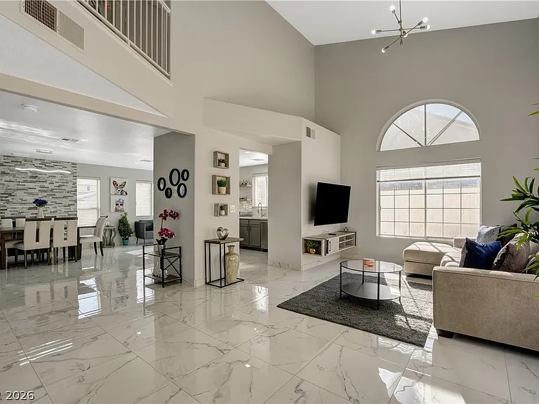 7301 Casa Solar Ct — Photo 1