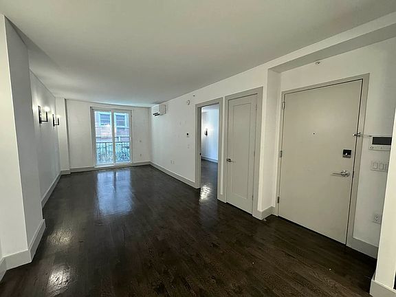 2nd image of 150 Lenox Rd #3L