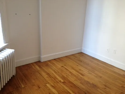 Rented by Cast Iron Real Estate | media 23