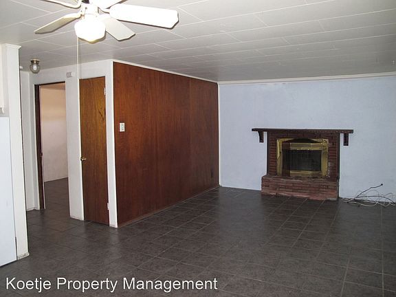 3rd image of 93 NE Kettle St APT E2