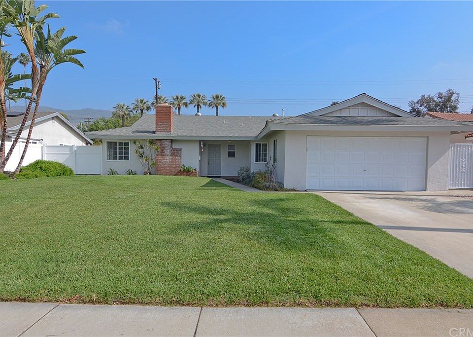 1st image of 809 E Woodland Ln