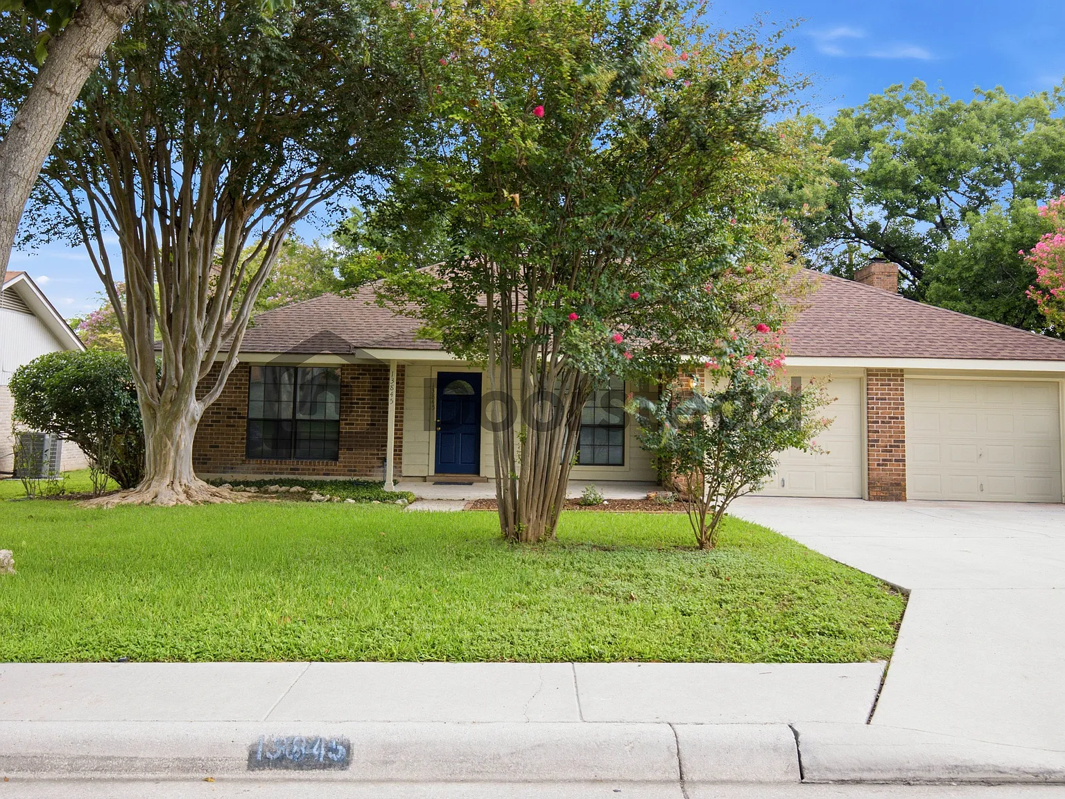 2 bed, 2.0 bath, 1400 sqft, $1,600 — Photo 2