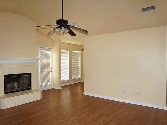 3rd image of 12208 China Lake Dr