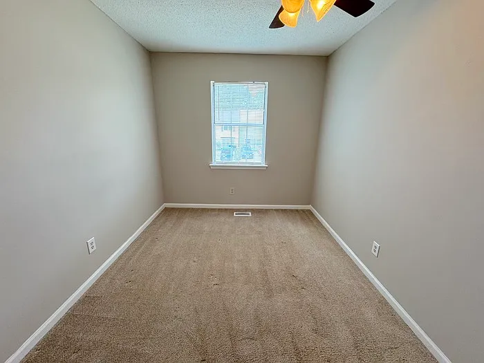 5404 Grand Lake Cres — Photo 21