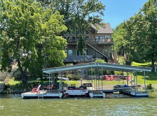 1414 Lake Viking Ter, Gallatin, MO 64640