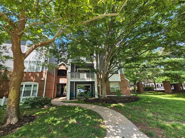 20322 Beechwood Ter Unit 301, Ashburn, VA 20147