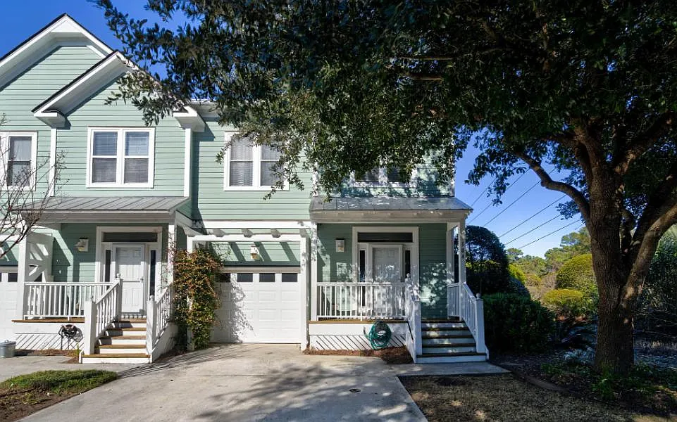 104 River Gate Ln — Photo 1
