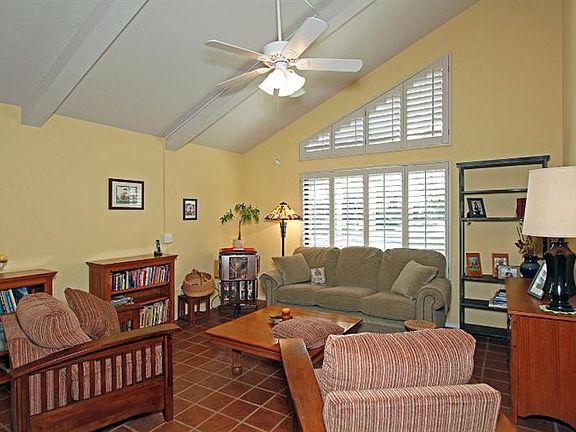 5th image of 6300 N Palm Ave Unit 128