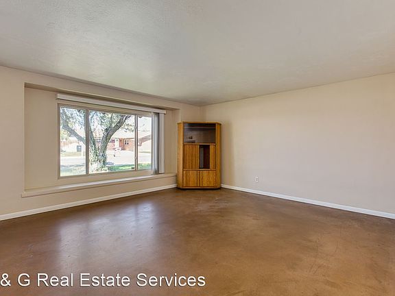 5th image of 8607 E Rancho Vista Dr