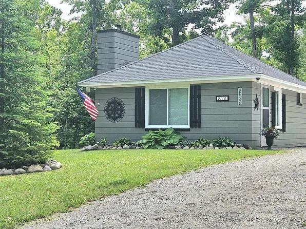 9110 W Gaylanta Dr, Atlanta, MI 49709