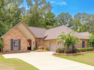 915 Timberton Dr, Pearl, MS 39208
