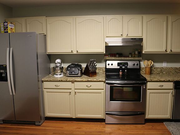 3rd image of 10016 Francis Folsom Dr