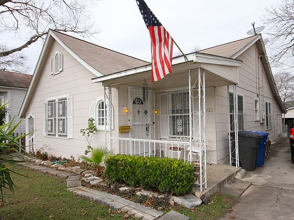 2nd image of 325 Eleanor Ave