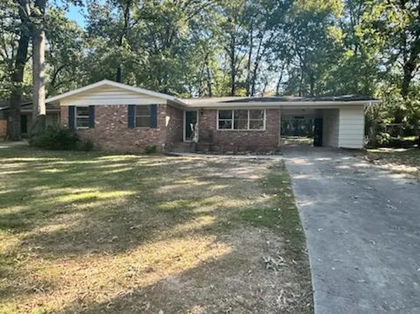 201 Hiawatha Dr, Little Rock, AR 72205