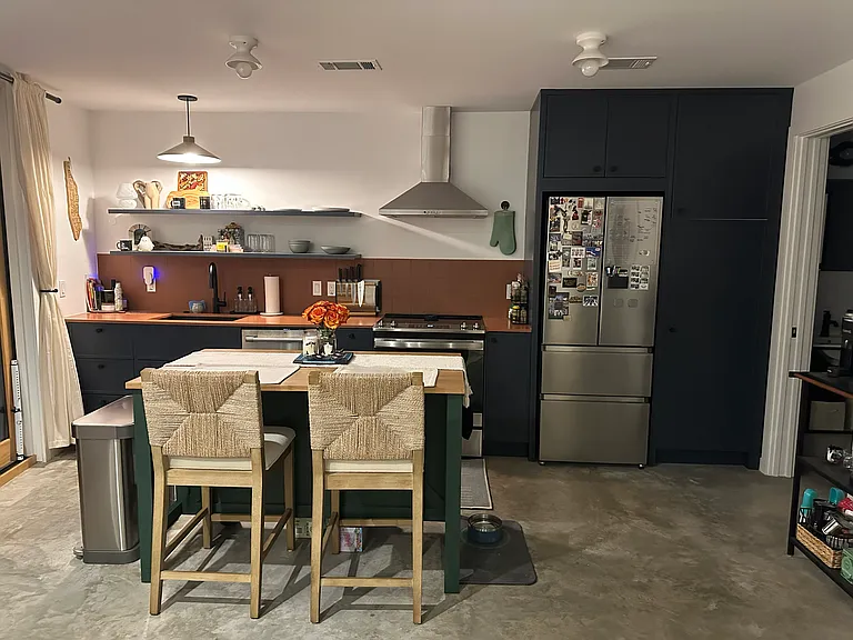 2403 Wilson St — Photo 30