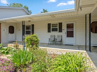 1861 Elizabeth Ln, Jenison, MI 49428