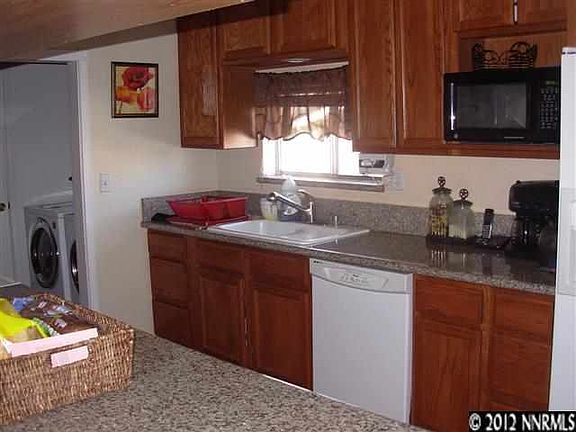 2nd image of 305 Valley Dr