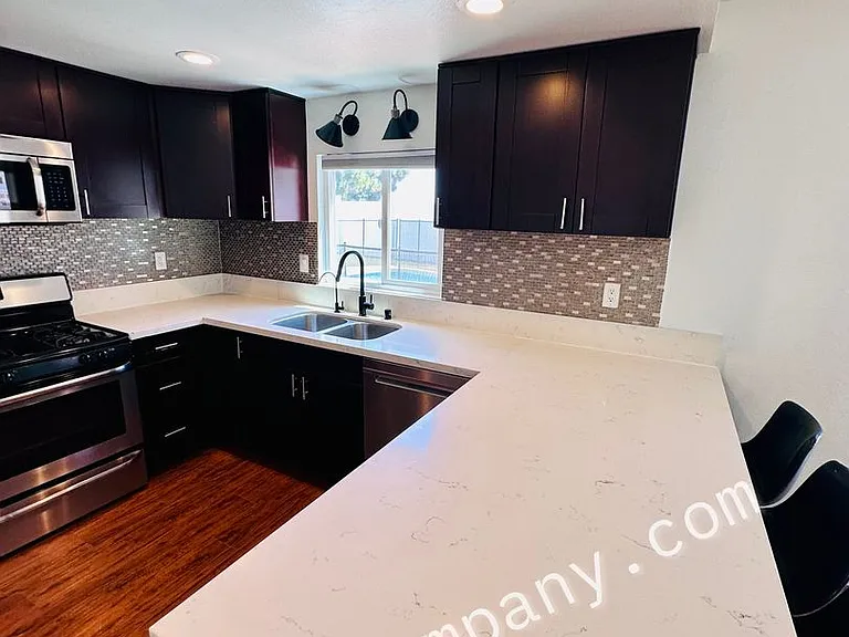 1564 Cavern Point Ct — Photo 36