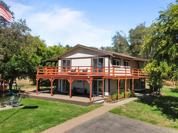 3755 Ayres Holmes Ln, Auburn, CA 95602