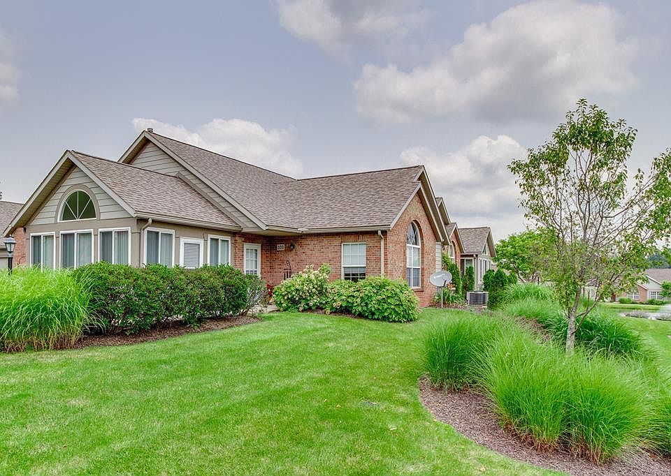 1st image of 320 Whippoorwill Ln