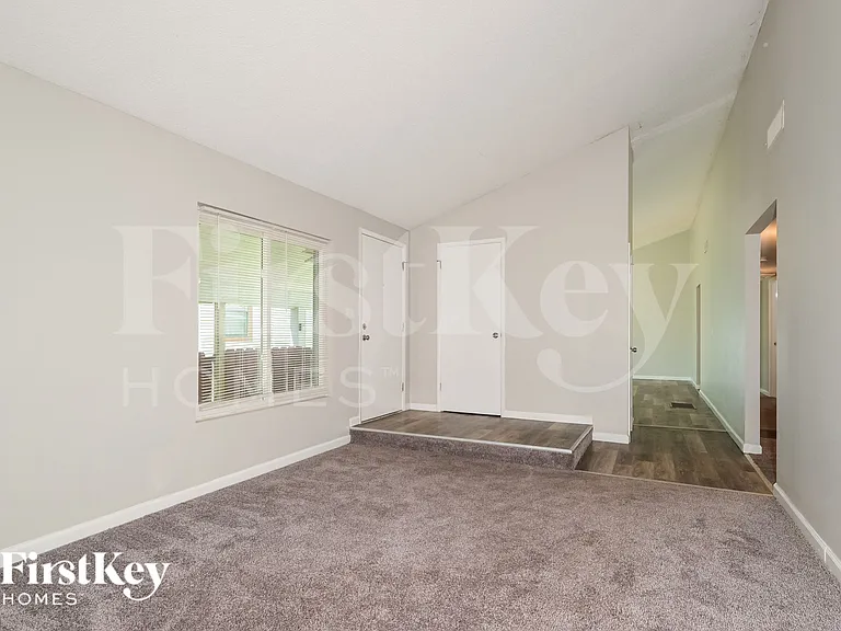 3313 Green Pasture Dr — Photo 3