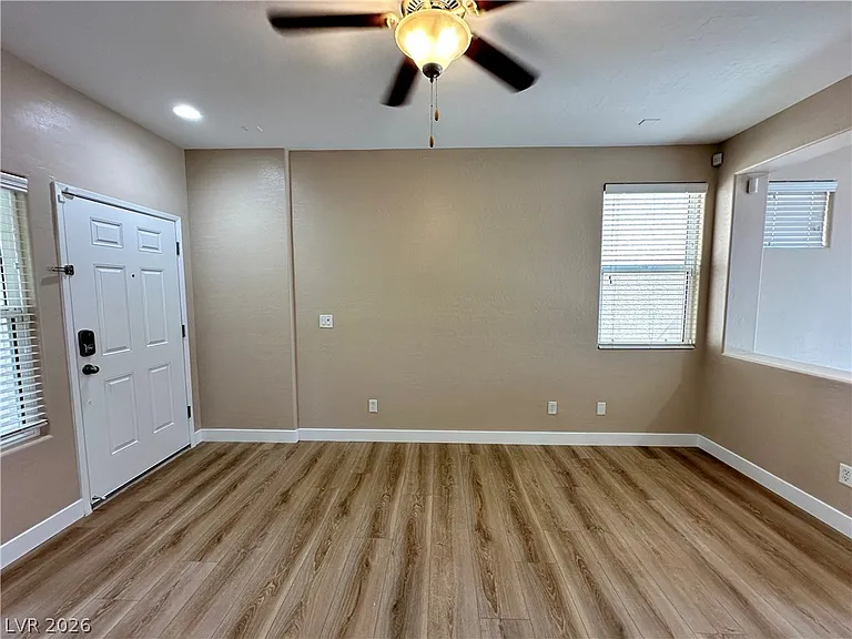8146 Lake Chippewa St — Photo 5