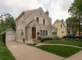 1225 1st St NW, Rochester, MN 55901