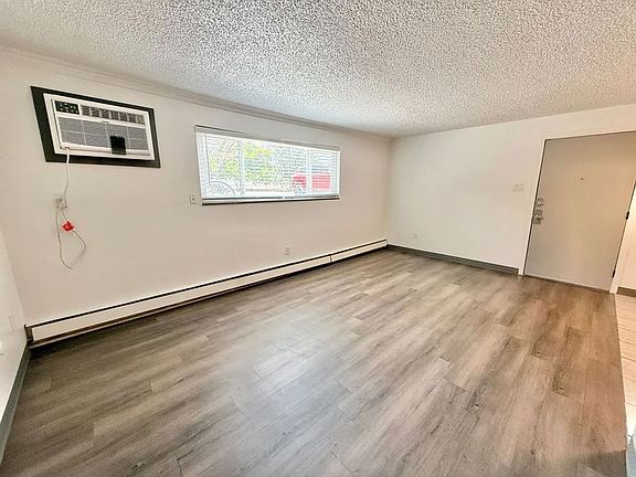 3rd image of 2018 Vinewood Ln APT 1